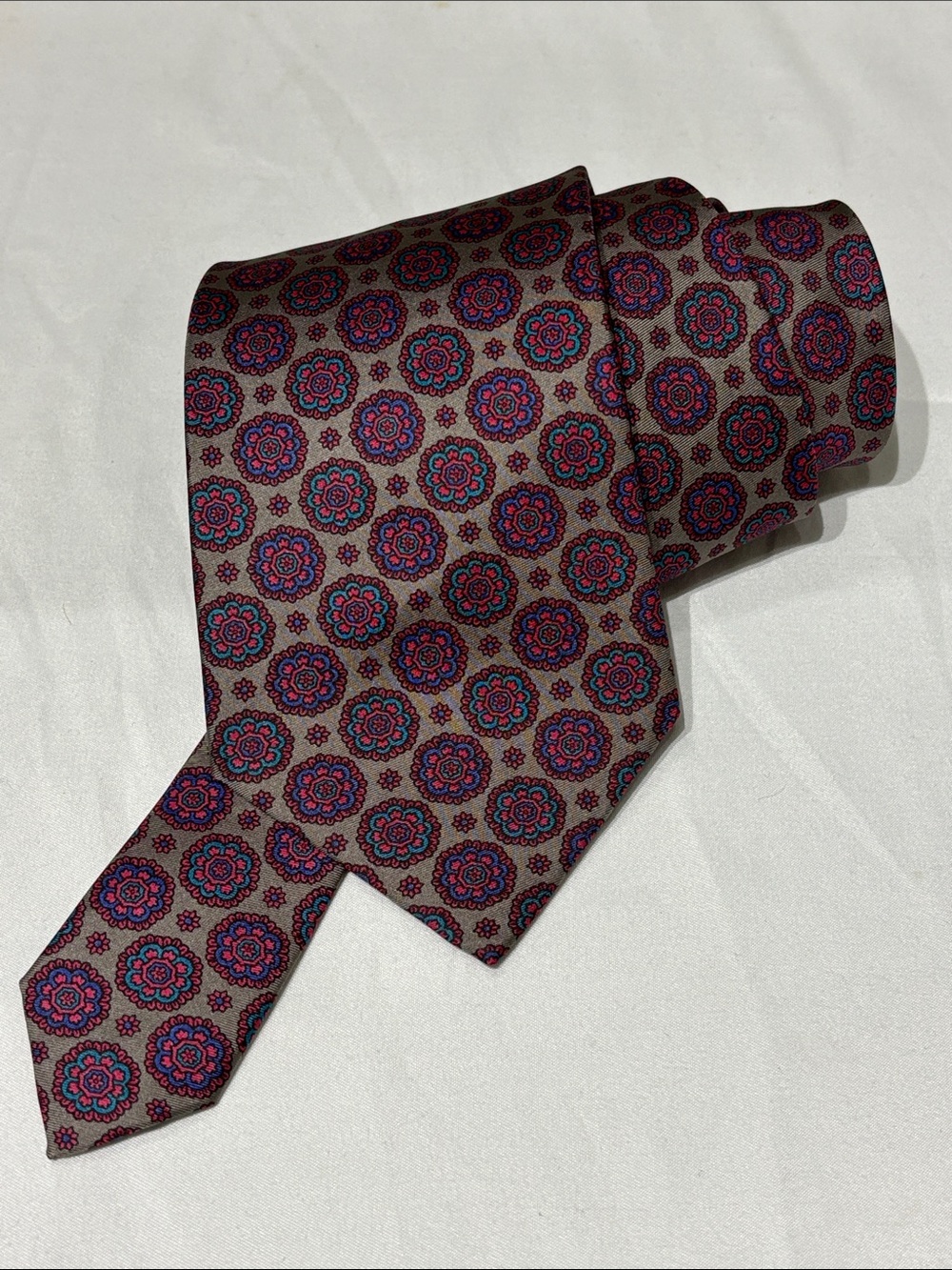 Oscar dela Renta Men's Silk Floral Medallion Tie - Taupe with Pink & Blue